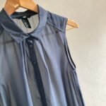 H&M Bluse, Gr. 40, grau-blau – Bild 3