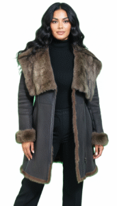 verstellbare Weite dank zwei Reißverschlüssen